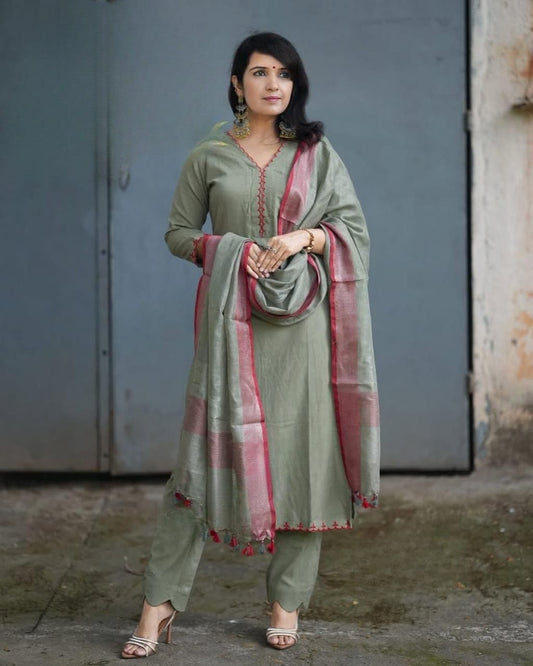 Premium Light Grey Straight Kurta Pant Set with Designer Dupatta
