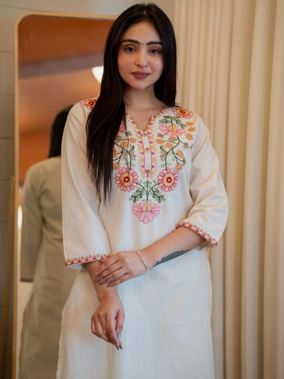 Women White Floral Embroidered Cotton Kurta Set with Pants