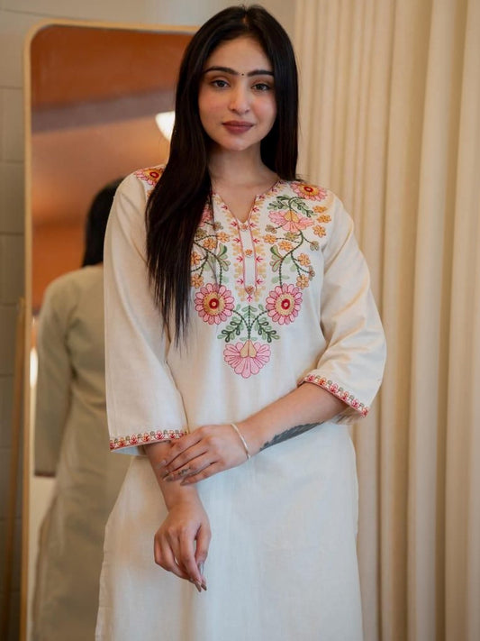 Women White Floral Embroidered Cotton Kurta Set with Pants